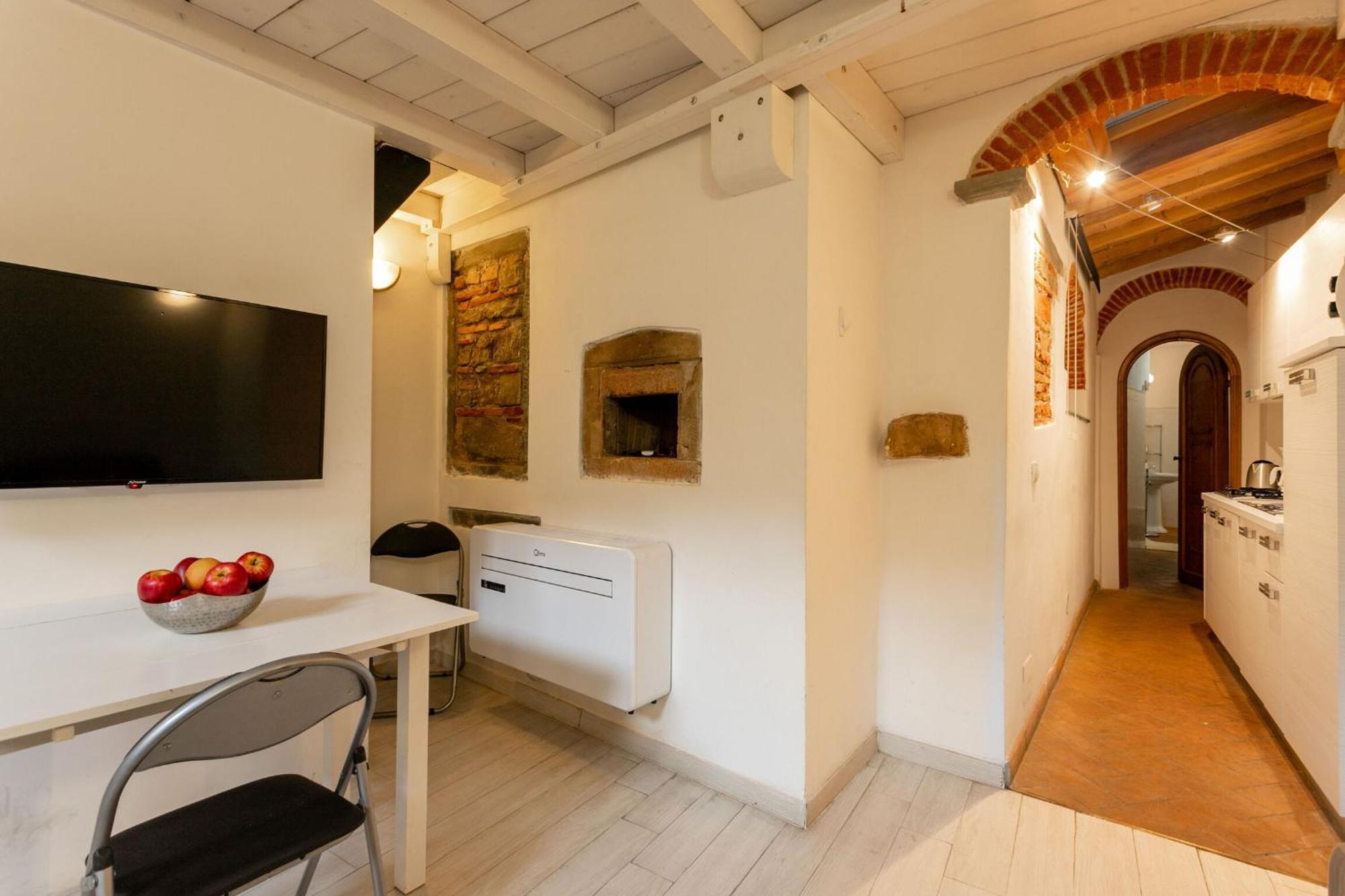 Oltrarno Loft By Halldis Florenz